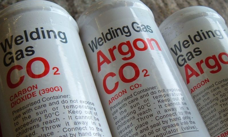 What percentage of CO2 or argon for MIG welding